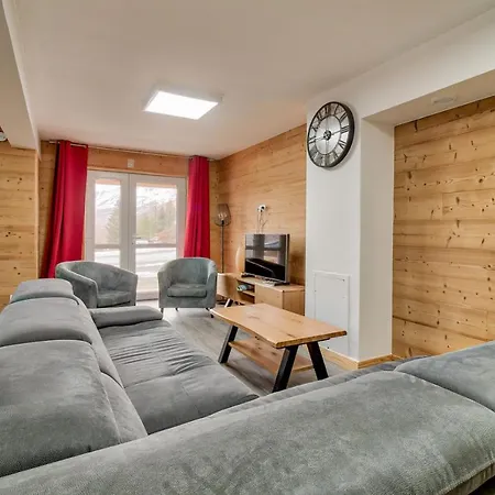 Apartment A 80m Des Pistes, Bel Pour 15 *
