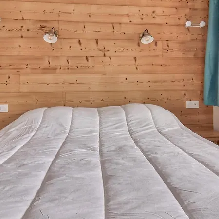 A 80m Des Pistes, Bel Pour 15 * Génos