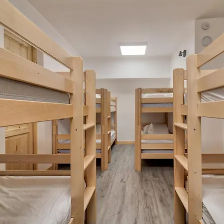 Apartment A 80m Des Pistes, Bel Pour 15 *