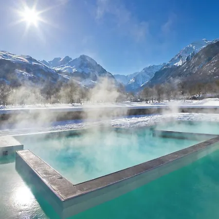 A 80m Des Pistes, Bel Pour 15 Génos