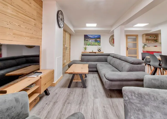 A 80m Des Pistes, Bel Pour 15 Génos