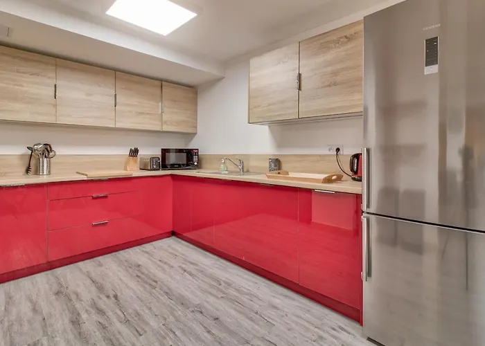 Apartment A 80m Des Pistes, Bel Pour 15 *